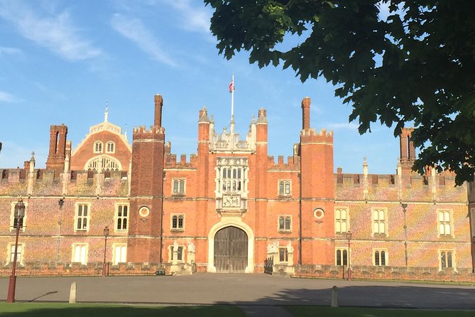Hampton Court Palace Grounds Bike Tour - Hampton Court Grounds by Bike: what this 3-hour ride is really like