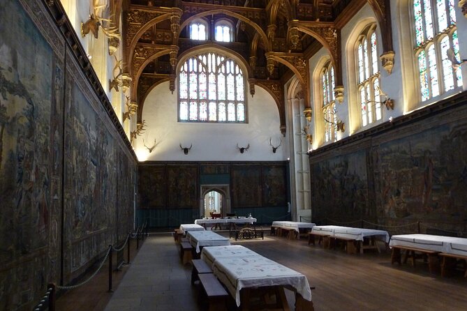 Hampton Court Palace Private Guided Tour - Henry VIII and his six wives: why this tour format works