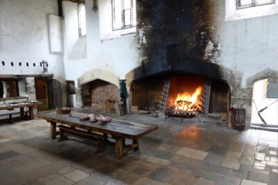 Hampton Court Palace Private Guided Tour - Why private guiding feels calmer (and better) at a famous palace
