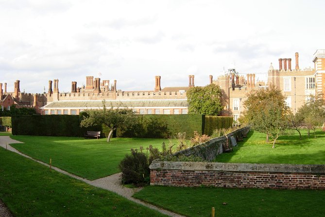 Hampton court palace private tour from London - Why a private Hampton Court tour beats DIY tickets