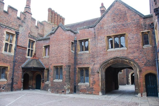 Hampton Court Palace Private Tour - Secrets of Henry VIII - Why You’ll Feel “Guided” Instead of “Rushed”