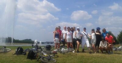 Hampton Court Palace: River Thames Bike Tour - Richmond start: bikes, helmets, and getting rolling without stress
