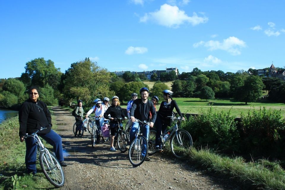 Hampton Court Palace: River Thames Bike Tour - Richmond Palace remains and the Ham House area: history you can see from the saddle