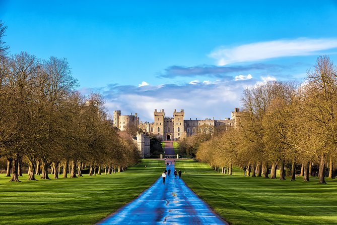 Hampton Court Palace & Windsor Castle Private Car Tour from London - Hampton Court Gardens and the Brown Connection
