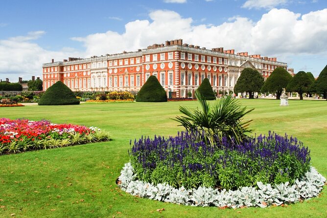 Hampton Court Palace & Windsor Castle Private Car Tour from London - Windsor Castle in 90 Minutes: State Apartments and St George’s Chapel