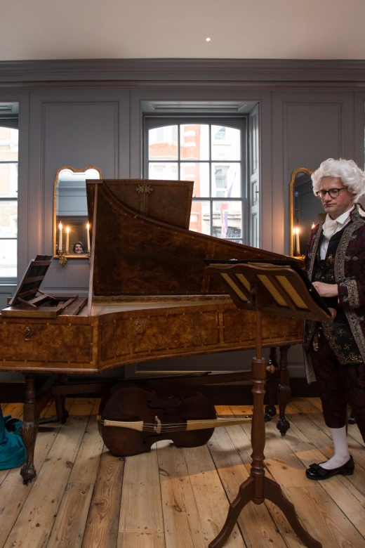Handel Hendrix House Ticket - Climbing the Grade 1 Stairway and Entering Handel’s Rooms