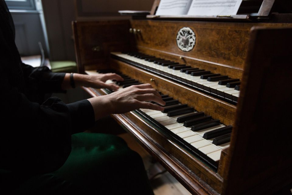 Handel Hendrix House Ticket - Messiah, Cuzzoni, and the Windows That Triggered a Story