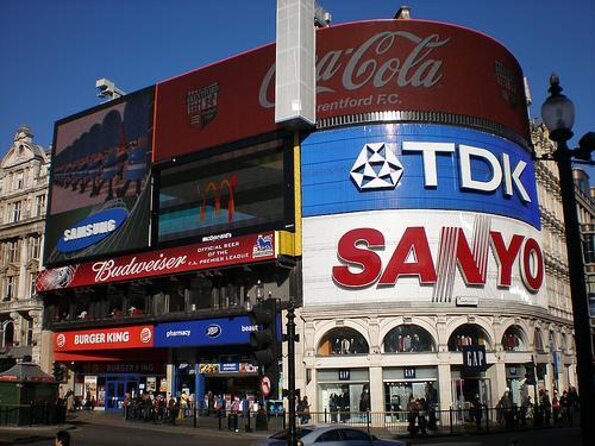 Hard Rock Cafe Piccadilly Circus with Set Menu for Lunch or Dinner - Key things worth knowing before you go