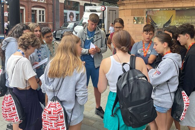 Harry Potter City Escape Tour in London - Piccadilly Circus: a fun, fast stop when the game heats up