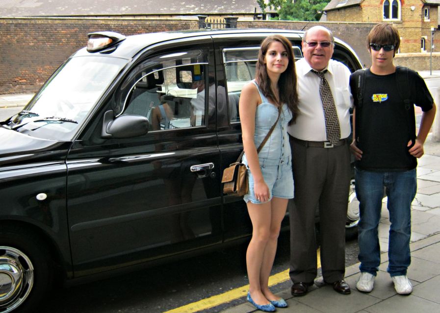 Harry Potter film locations Tour in London - The Leaky Cauldron, Third Hand Book Emporium, and Photo Stops That Matter