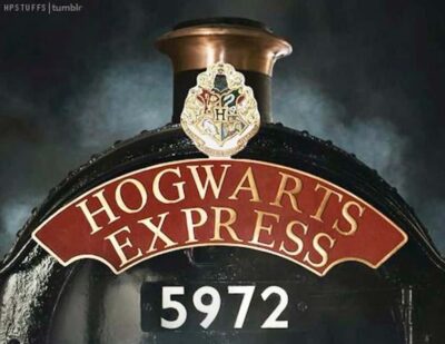 Harry Potter in full in Spanish all over London! - Wands, Sorting Hat, and Spells That Turn Stops Into Moments