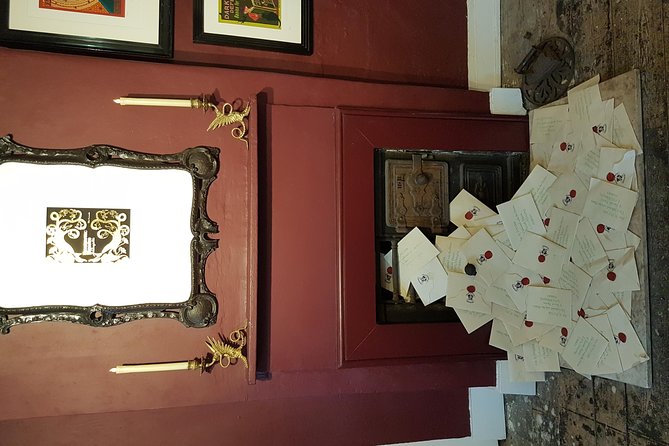 Harry Potter London Sights and Film Locations - Private Tour - Cecil Court and Goodwin’s Court: photo stops that feel like spells