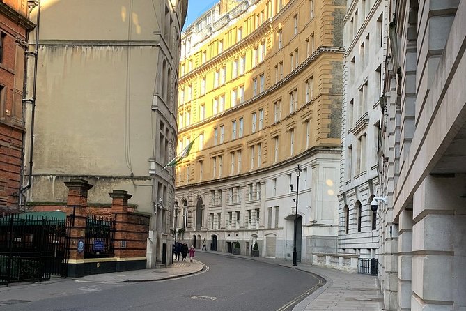 Harry Potter London Small Group Walking Tour - Stop 5: Westminster Abbey area and the Ministry of Magic entrance spot