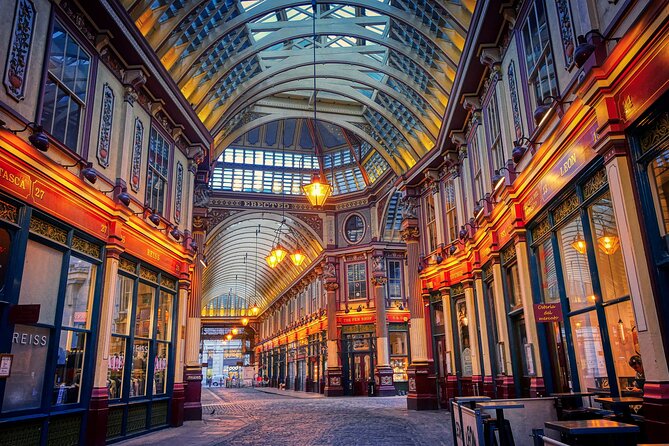 Harry Potter Private Tour in London - King’s Cross and Platform 9 3/4: The Must-Do Photo Finale