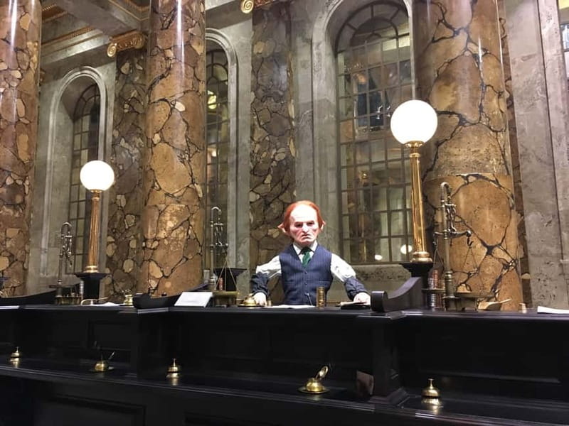 Harry Potter Studio Ticket & Tour of London Film Locations - Air-Coned Coach Timing: Why Your Day Might Run Backwards