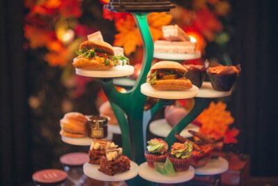 Harry Potter Tour & Magical Afternoon Tea - King’s Cross starts the magic (Platform 9¾ photo rules)