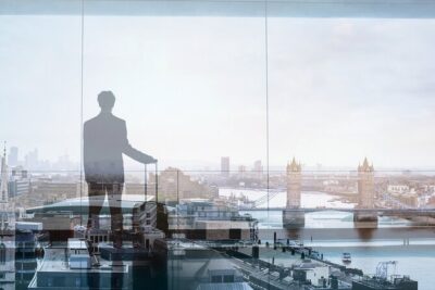 Heathrow Airport Private Transfers To Central London - Meet-and-greet in arrivals: the part that reduces stress the most