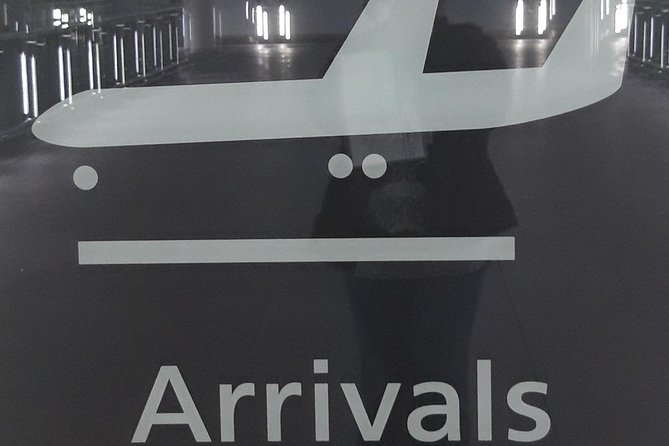 Heathrow Airport to North London Private Transfer - Pickup timing and waiting fees: how to avoid the extra charges