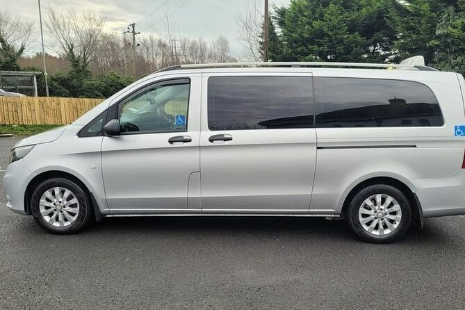 Heathrow Airport To Oxford Private Transfer - Why this Heathrow to Oxford transfer beats taxis and public transport