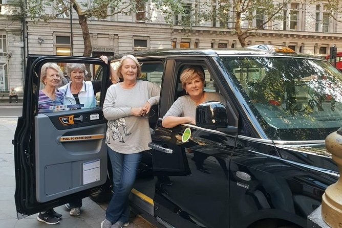 Heathrow Layover Experience: Private Full-Day Black Cab Tour - What the live commentary and stand-up presentations actually do for you