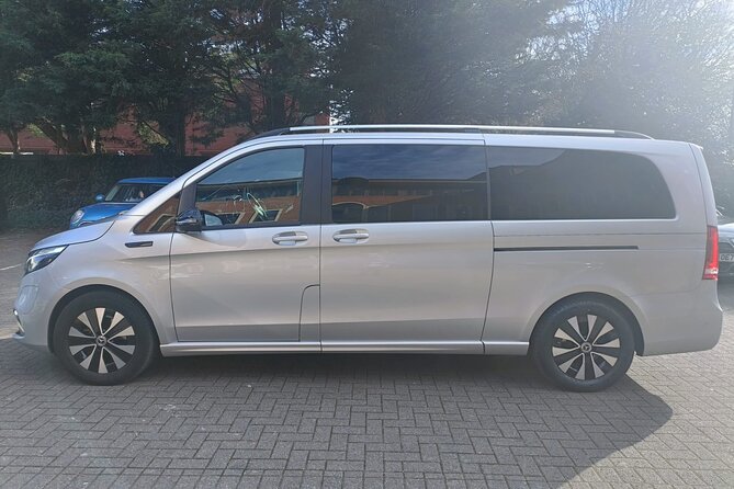 Heathrow to Central London Airport Transfers - Why a Pre-Booked Heathrow Transfer Beats the Taxi Rush