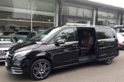 Heathrow to London City Centre – Premium Chauffeur Transfer - Meet-and-Greet Done Right: Live Flight Monitoring and Baggage Help