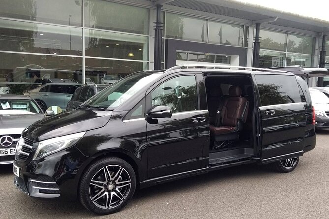 Heathrow to London City Centre – Premium Chauffeur Transfer - Meet-and-Greet Done Right: Live Flight Monitoring and Baggage Help