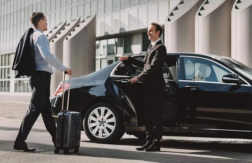 Heathrow to London taxi- Private, Comfortable Punctual. - Key Points You’ll Care About