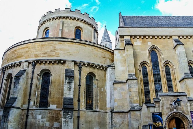 Hidden London Walking Tour - Fleet Street in minutes: the newspaper street moment (and it’s free)