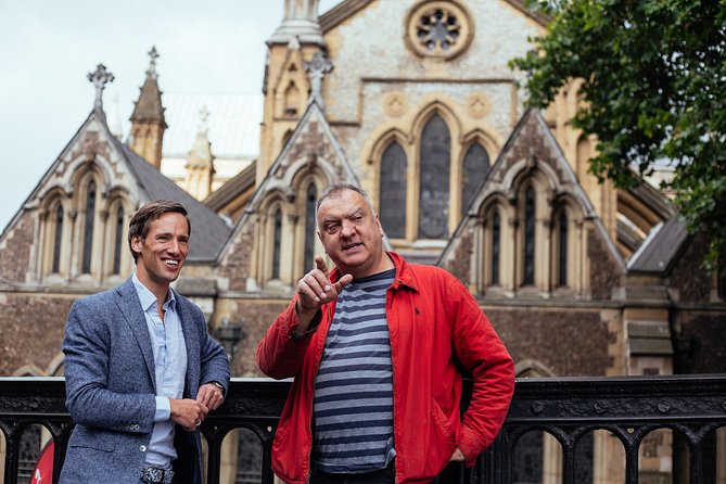 Highlights & Hidden Gems With Locals: Best of London Private Tour - The Included Drink/Tasting: A Small Break That Matters