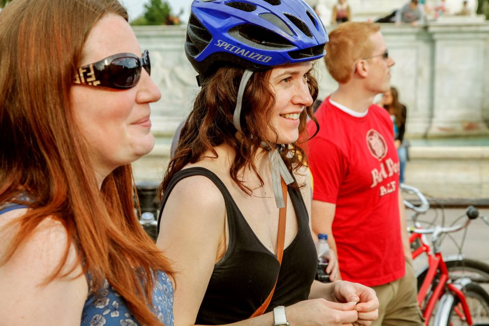Highlights of Royal London Bike Tour (3 Hours) - Adding Extra Royal Flavor: Parks, Other Palaces, and Famous Squares