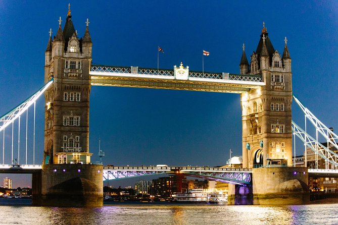 Highlights of Royal London Bike Tour with River Cruise Package - Monument to the Great Fire and the Tower of London, clocked for cyclists