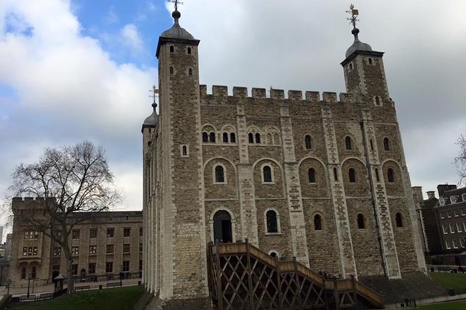 Historical City of London Private Sightseeing Day Tour - Tower Bridge: the fastest way to get your bearings