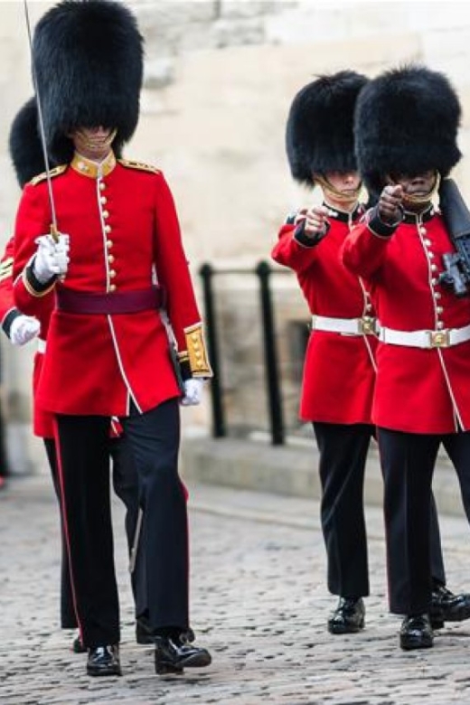 Hop on Hop off London Bus Tour & Tower of London - Key highlights to know before you ride