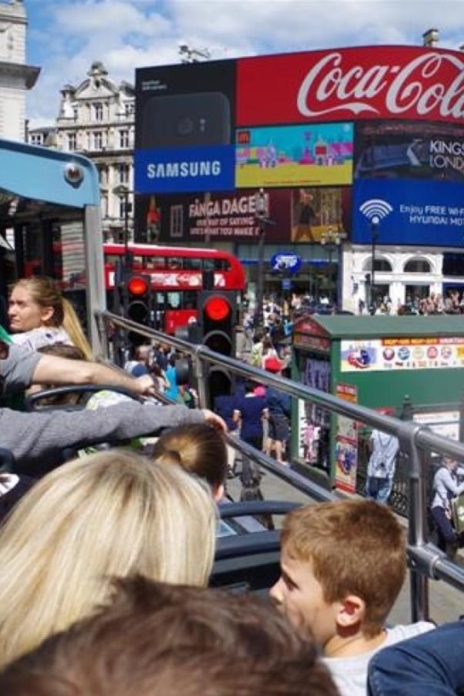 Hop-on Hop-off London Bus Tour & Westminster Abbey - Map-friendly routes: where the bus saves you time