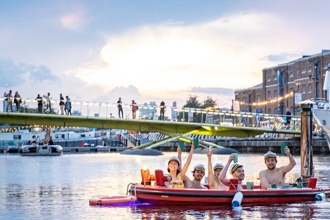 Hot Tub Boat Tour in London - London's most unique tour - Drinks, alcohol limits, and what you can expect onboard