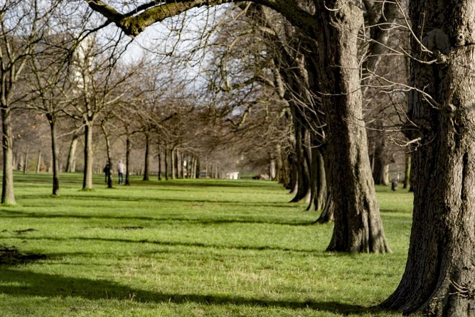 Hyde Park and Kensington Gardens: A Self-Guided Audio Tour - Budge’s Walk and Speke Monument: when the audio makes small stops feel worthwhile