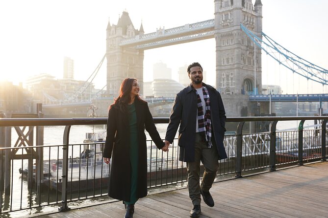 Iconic London Portraits Tour with Expert Local Photographer - Key things you’ll notice right away