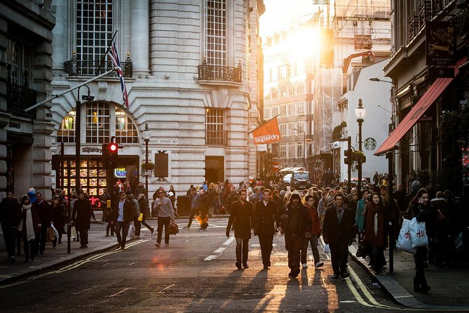 Independent Shopping Tour of London with Private Driver - Group discounts and a mobile ticket: small tools that matter