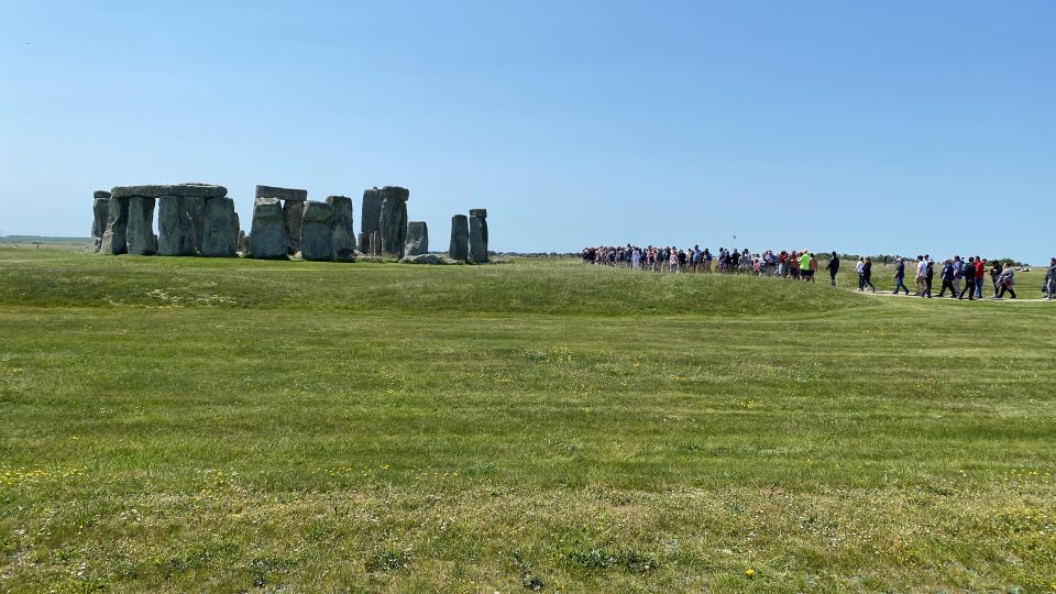 Individual trip to Stonehenge including pickup and drop off - Skip-the-line tickets: what it means for your day