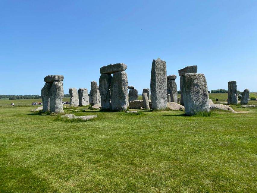 Individual trip to Stonehenge including pickup and drop off - Your 6-hour plan: pickup, Stonehenge time, and Salisbury Plain