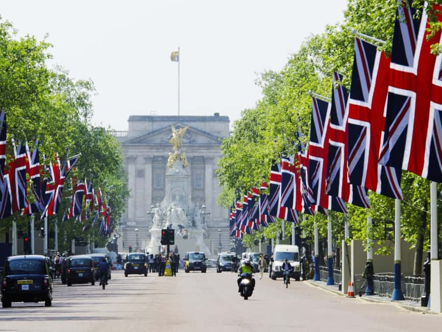 Inside Buckingham Palace & See The Westminster Sights Tour - Who should book this tour (and who might skip it)