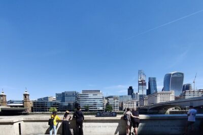 Interactive Treasure Hunt London - City of London/Southwark - The App, Clue Formats, and Switching Difficulty Mid-Game