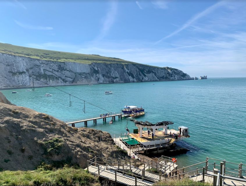 Isle of Wight Day Trip from London - Getting there: London Bridge coach pickup and the ferry crossing