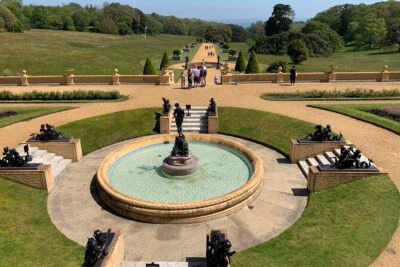 Isle of Wight Guided Day Tour from London - Godshill Church: Quirky Cottages and That Garlic Chocolate