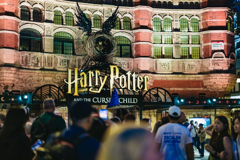 Italian Language : Original Harry Potter Walking Tour - The Leaky Cauldron and Diagon Alley: where the tour feels like magic
