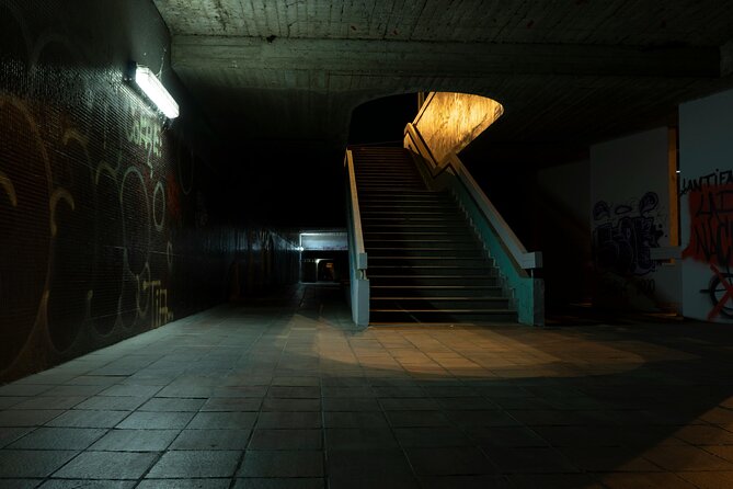 Jack the Ripper Tour and Underground Prison - Price, group size, and why it feels like a good deal