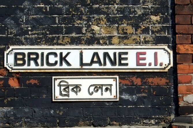 Jack The Ripper Walking Tour of London - Stop 3: Goulston Street and the apron clue at the doorway