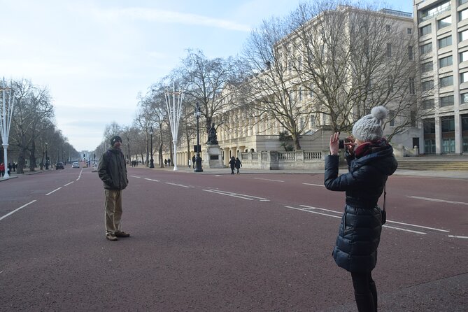 James Bond Film Location Walking Tour in London - Trafalgar Square: the Bond backdrop that keeps showing up