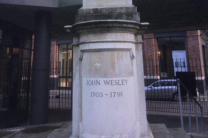 John Wesley Methodist Private Walking Tour Of London - Finsbury Square and St Giles Cripplegate: meetings, expulsions, and church street life